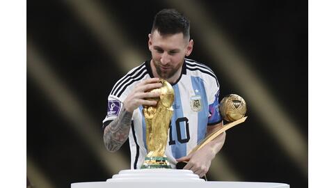 Top 30 Quả bóng vàng 2026: Messi có tên, Ronaldo vắng mặt
