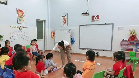 Ninh Bình: Chỉ tổ chức cho trẻ mầm non làm quen tiếng Anh khi gia đình tự nguyện