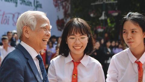 Trường học hạnh phúc khi thầy, cô giáo thay đổi