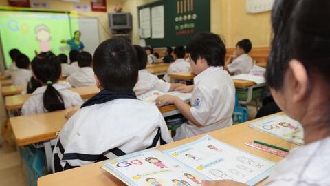 UBND cấp tỉnh chịu trách nhiệm bảo đảm kinh phí tổ chức lựa chọn sách giáo khoa