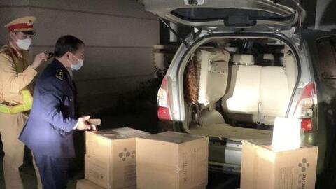 Phát hiện số lượng lớn kit test nhanh Covid-19 không rõ nguồn gốc