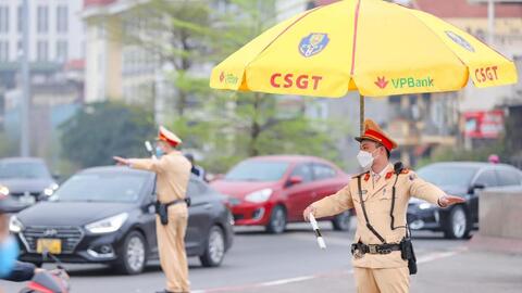 Ra quân bảo đảm trật tự an toàn giao thông tại 20 nút trọng điểm đón Sea Games 31