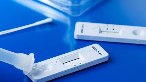 Kit test nhanh Covid-19 có thành phần độc tố?