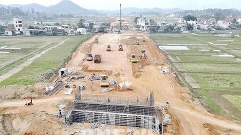 Dồn lực thi công cao tốc nối Thanh Hoá - Nghệ An