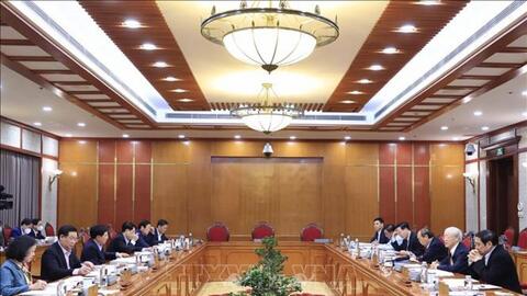 Bộ Chính trị chỉ đạo xử lý dứt điểm các vụ án tham nhũng, tiêu cực nghiêm trọng