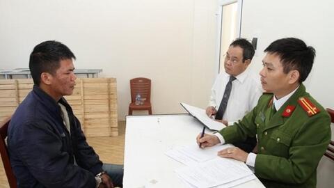 Kẻ thủ ác có gương mặt "tổ ong"