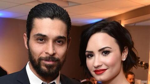 9 người nổi tiếng hẹn hò với cả nam và nữ