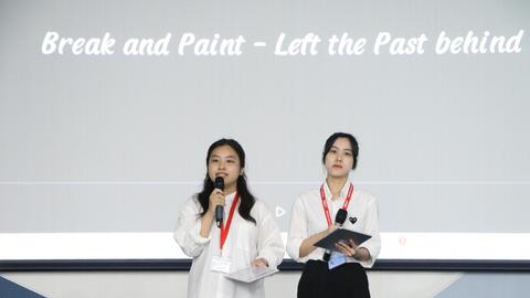 Độc đáo ý tưởng vẽ trang trí lên đĩa gốm của sinh viên ĐH Anh Quốc - Việt Nam