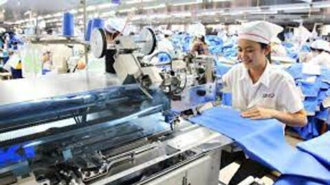 Khó khăn bủa vây dệt may Việt Nam