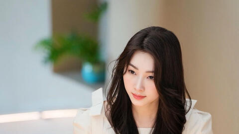 Đặng Thu Thảo khoe nhan sắc nhẹ nhàng, chuẩn phong thái "nàng dâu hào môn"