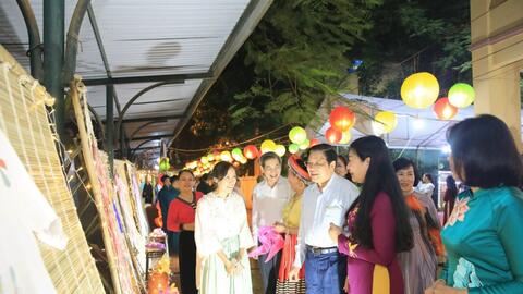 Đoàn kết, dân chủ để thực hiện thắng lợi nhiệm vụ đề ra