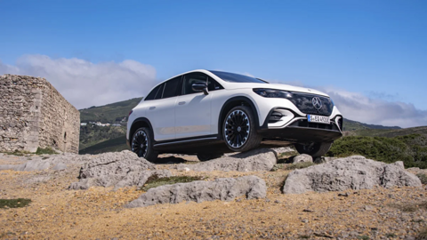 Giữa làn sóng giảm giá xe, Mercedes-Benz tăng giá xe từ năm 2024