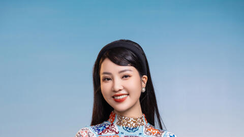 Á hậu Thụy Vân hé lộ con người thật của Binz