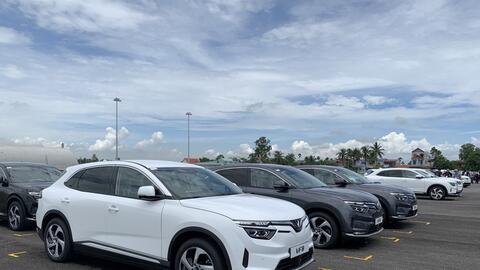 Thương hiệu ô tô bán nhiều xe nhất Việt Nam: Cuộc đấu tay đôi Hyundai - Toyota