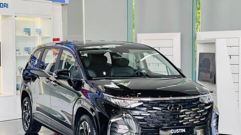 Hyundai Custin giảm giá mạnh hơn tại đại lý: Bản full giảm nhiều nhất 40 triệu, tăng sức cạnh tranh Innova
