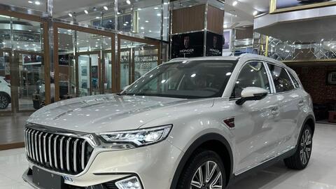 Lô Hongqi HS5 đầu tiên về Việt Nam: Nhiều option cao cấp, chỉ chờ giá cạnh tranh Santa Fe