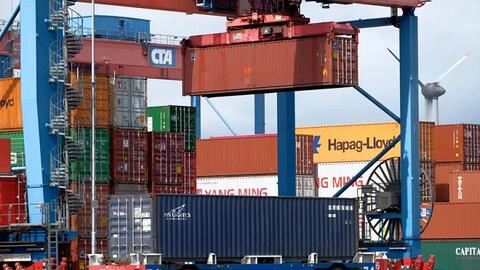 OECD điều chỉnh nâng dự báo tăng trưởng kinh tế toàn cầu