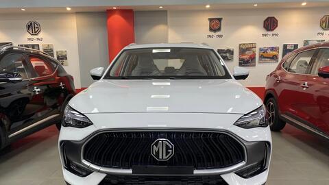 MG HS mới ra mắt đã giảm giá mạnh tại đại lý: Giá từ 650 triệu, rẻ hơn HR-V base dù ngang cỡ CR-V