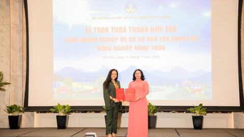 Tăng cường hỗ trợ sinh viên học tập, nghiên cứu khoa học