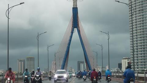 Nam Bộ, miền Trung sắp mưa lớn