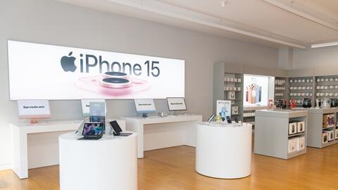 Hệ sinh thái sản phẩm Apple đầy đủ tại TopZone thu hút người dùng