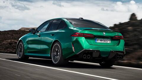 BMW M5 2024 ra mắt: Siêu sedan mạnh 717 mã lực nhưng điều nhiều người quan tâm là trọng lượng xe tăng lên vì lý do không ngờ tới này