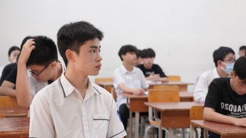 Chọn tổ hợp lớp 10 cần cân nhắc kỹ định hướng nghề, năng lực