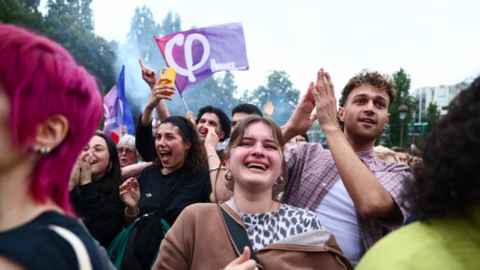 Đòn giáng mạnh vào Tổng thống Macron