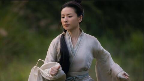 "Chúc Anh Đài" Đổng Khiết U50 mà da dẻ vẫn căng bóng, khỏe mạnh nhờ 1 loại lá tốt ngang "kem chống nắng tự nhiên", sản sinh collagen