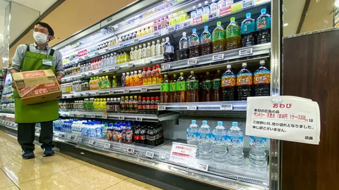 Nhật Bản kêu gọi người dân không tích trữ hàng hóa
