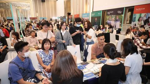 "Rộng cửa"du học