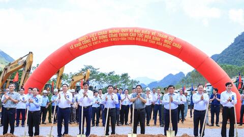 Cao tốc 10.000 tỷ đồng nối đến điểm du lịch nổi tiếng, xây cầu kỷ lục vượt hồ nước lớn top đầu Việt Nam