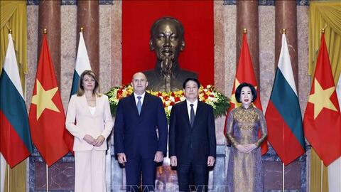 Chủ tịch nước Lương Cường hội đàm với Tổng thống Bulgaria Rumen Radev