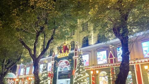 TP Hồ Chí Minh rực rỡ, lung linh đón chờ Giáng sinh