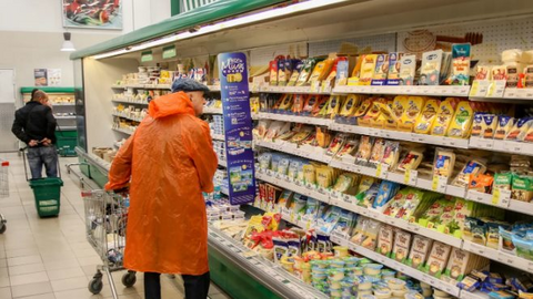 Hứng hàng nghìn lệnh trừng phạt, lãi suất 21% không ngăn được lạm phát leo thang và đồng rúp suy yếu: NHTW Nga có thể sắp tăng lãi suất thêm 200 điểm cơ bản