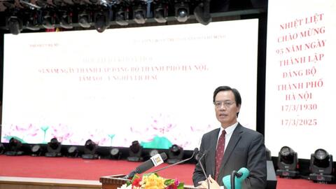 Vận dụng sáng tạo đường lối của Đảng vào thực tiễn Thủ đô