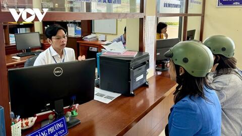 Cán bộ thế nào khi cấp xã gần như một huyện thu nhỏ?