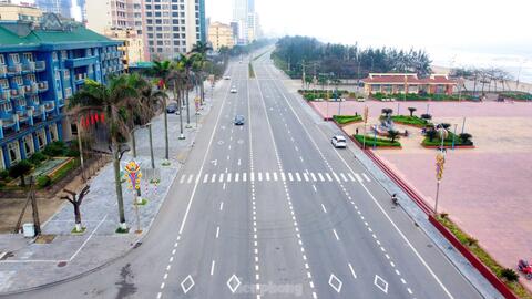 Cận cảnh tuyến đường hơn 300 tỷ đồng dang dở ở phố biển