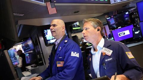 Phố Wall tăng điểm nhờ cú nhảy vọt 13% của cổ phiếu Oracle