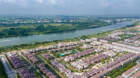 Cơ hội đón sóng khi quỹ đất ven sông dần cạn kiệt