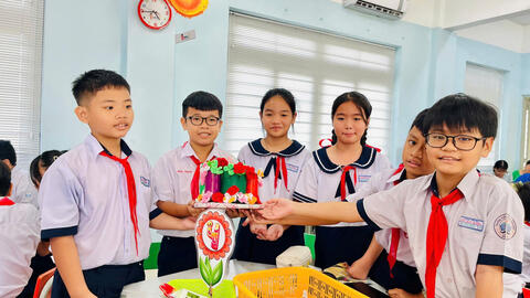 TPHCM hướng dẫn chi trả tiền lương dạy thêm giờ cho giáo viên dạy 2 buổi/ngày