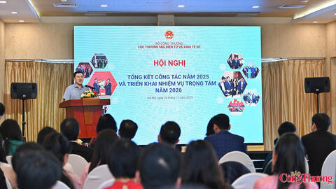 Thứ trưởng Nguyễn Sinh Nhật Tân: Thương mại điện tử là động lực then chốt cho tăng trưởng bền vững