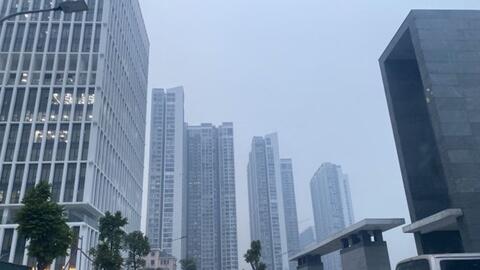 Ô nhiễm không khí gia tăng, dùng vệ tinh, drone giám sát “điểm nóng”