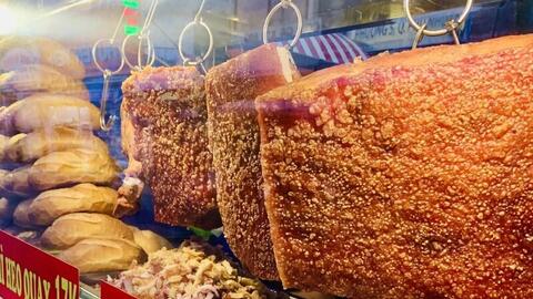 TP. Hồ Chí Minh: Cá lóc nướng, vịt quay, heo quay hút khách ngày vía Thần Tài