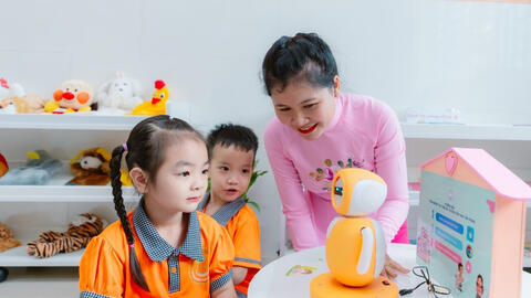 Hoàn thiện chính sách về phổ cập giáo dục, giáo dục bắt buộc, xóa mù chữ