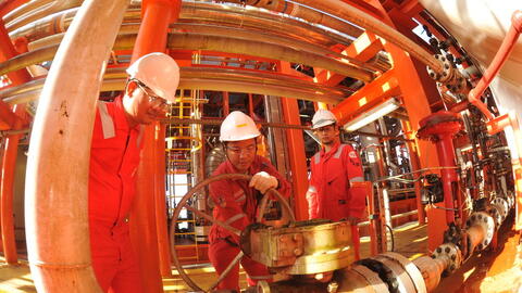 Chỉ thị 09: Chuyển từ ứng phó sang chủ động trong an ninh năng lượng