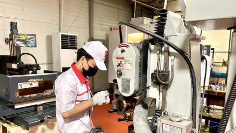 Phát triển công nghiệp hỗ trợ gắn với hạ tầng khu công nghiệp chuyên sâu