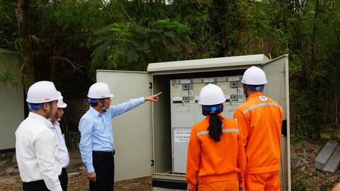 Thanh Hóa đẩy mạnh tiết kiệm điện, phát triển điện mặt trời mái nhà