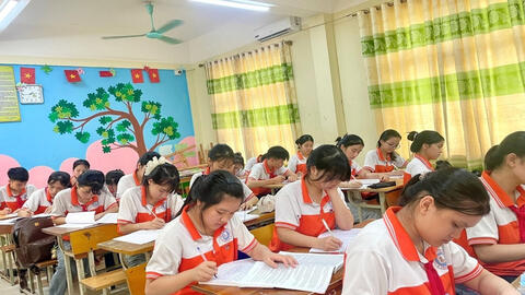 Học sinh ‘đổi nhịp’ ôn tập thi vào lớp 10 sau sáp nhập tỉnh