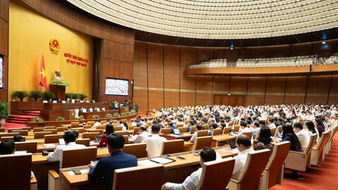 Đại biểu đề xuất nâng lương cơ sở lên 2,65-2,7 triệu đồng/tháng